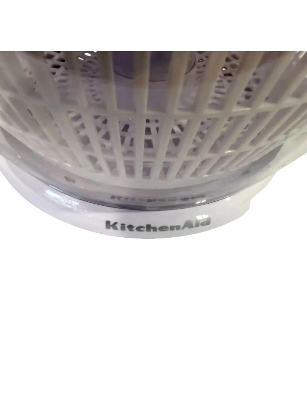 KitchenAid Salad Spinner White Plastic Compact Easy Grip Handle Non Slip Base